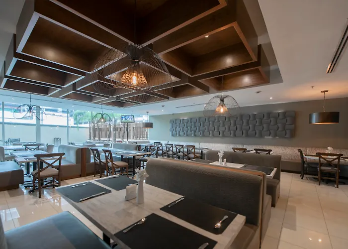 Antaris Galerias Hotel Monterrey